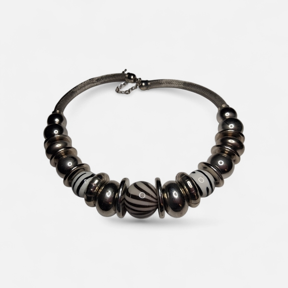 Jewelry - Qveen Herby Style - Vintage Striped Mouth-blown Glass Beaded Necklace